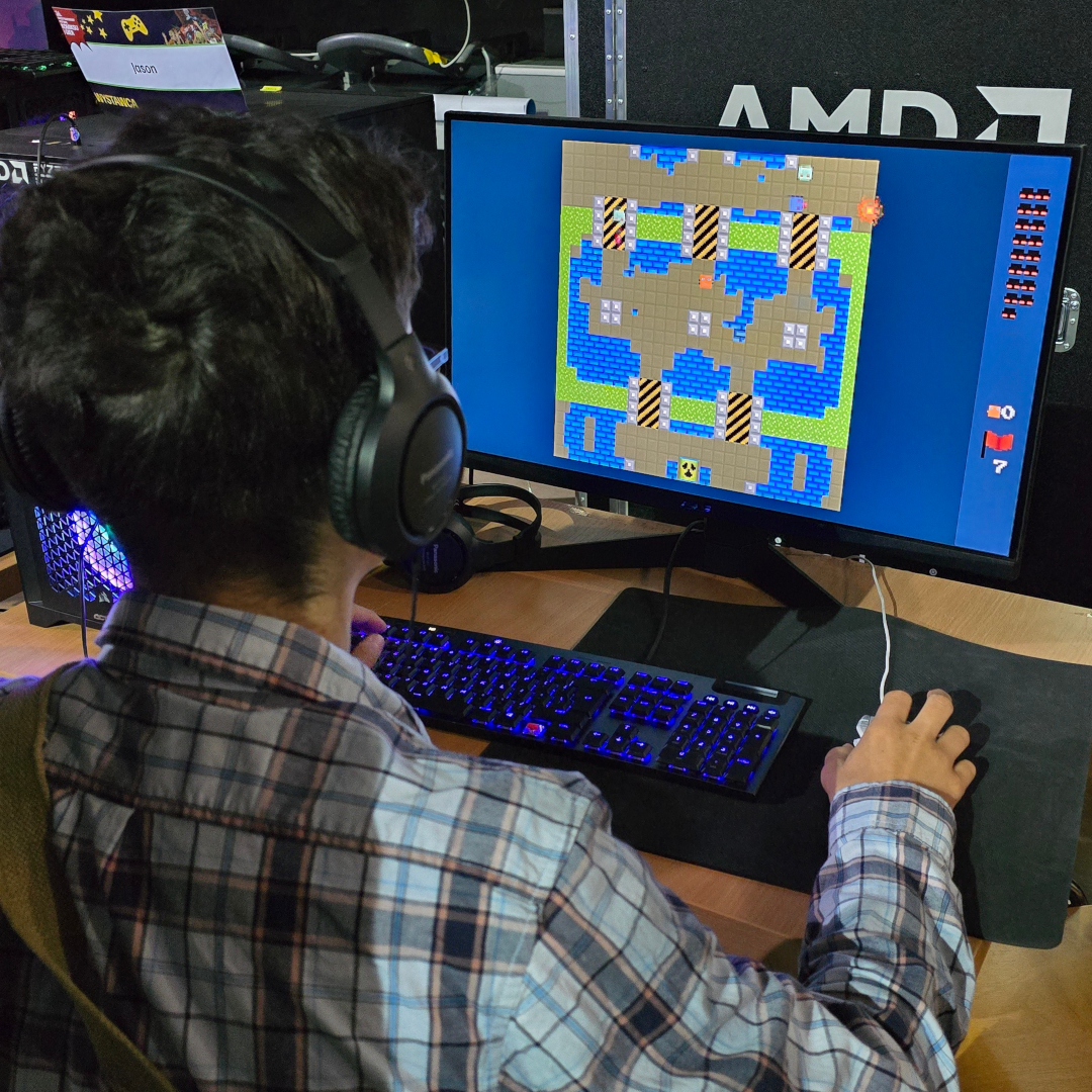 Gracz "Rumble In The Factory" na 36. MFKiG w Łodzi